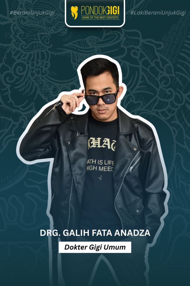 Dokter gigi Pondok Gigi sedang memeriksa pasien dengan ramah di ruang praktik modern dan nyaman.