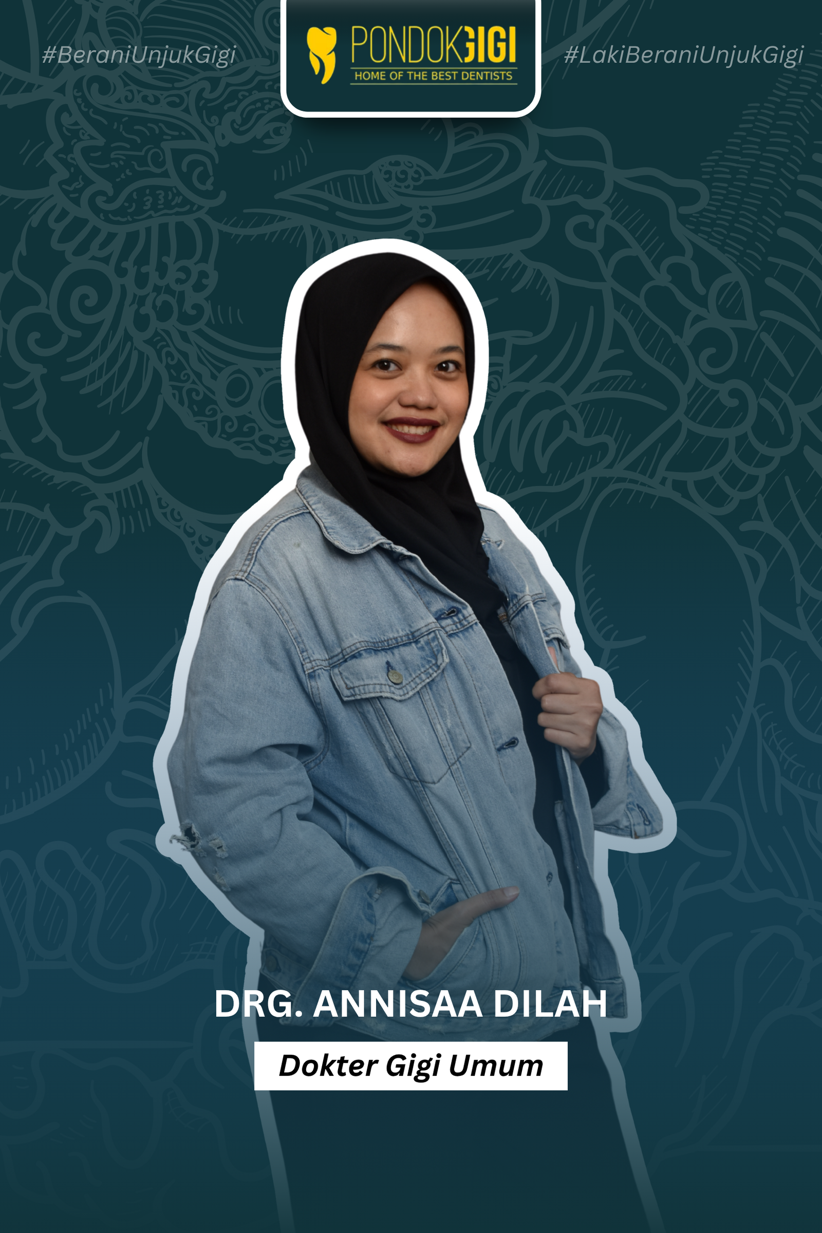 Dokter gigi Pondok Gigi sedang memeriksa pasien dengan ramah di ruang praktik modern dan nyaman.